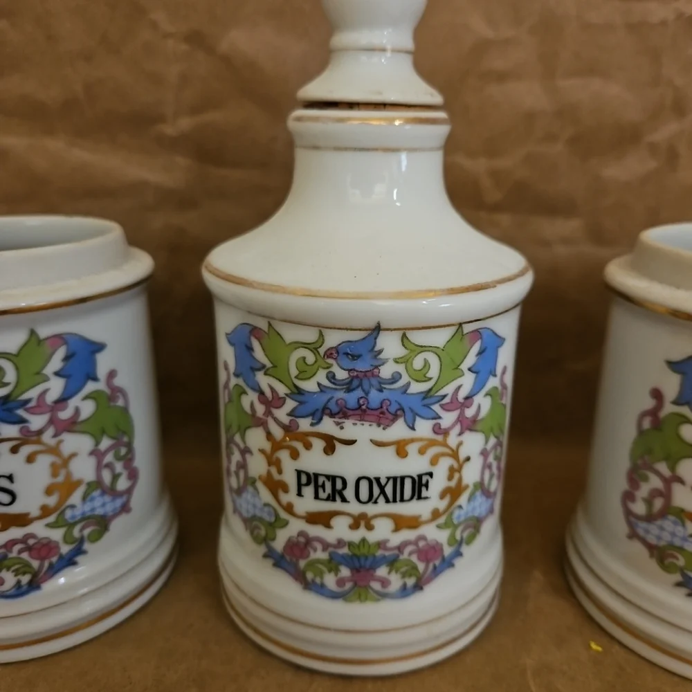 Vintage Apothecary Jars Peroxide Salts Cotton Bathroom Vanity Gold Trim